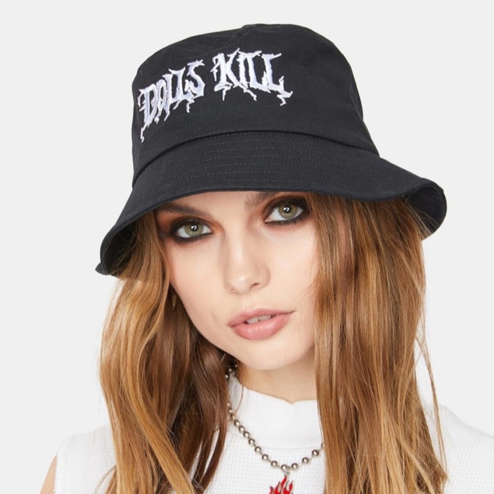 Bucket hat